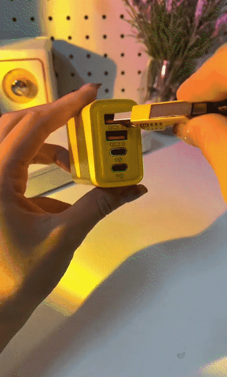 HFH-120W双PD+双USB充电器_10-2.gif